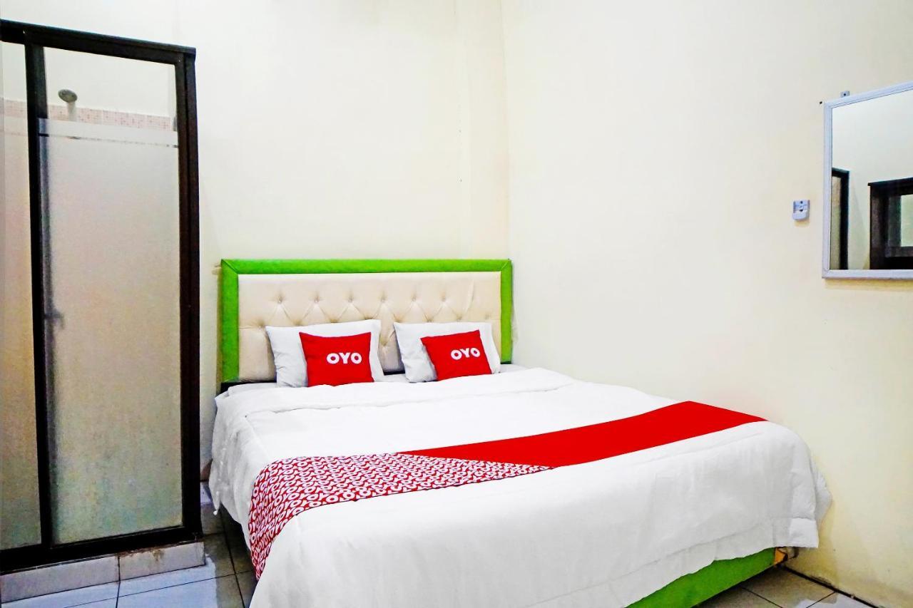 Oyo 91435 Berliany 2 Hotel